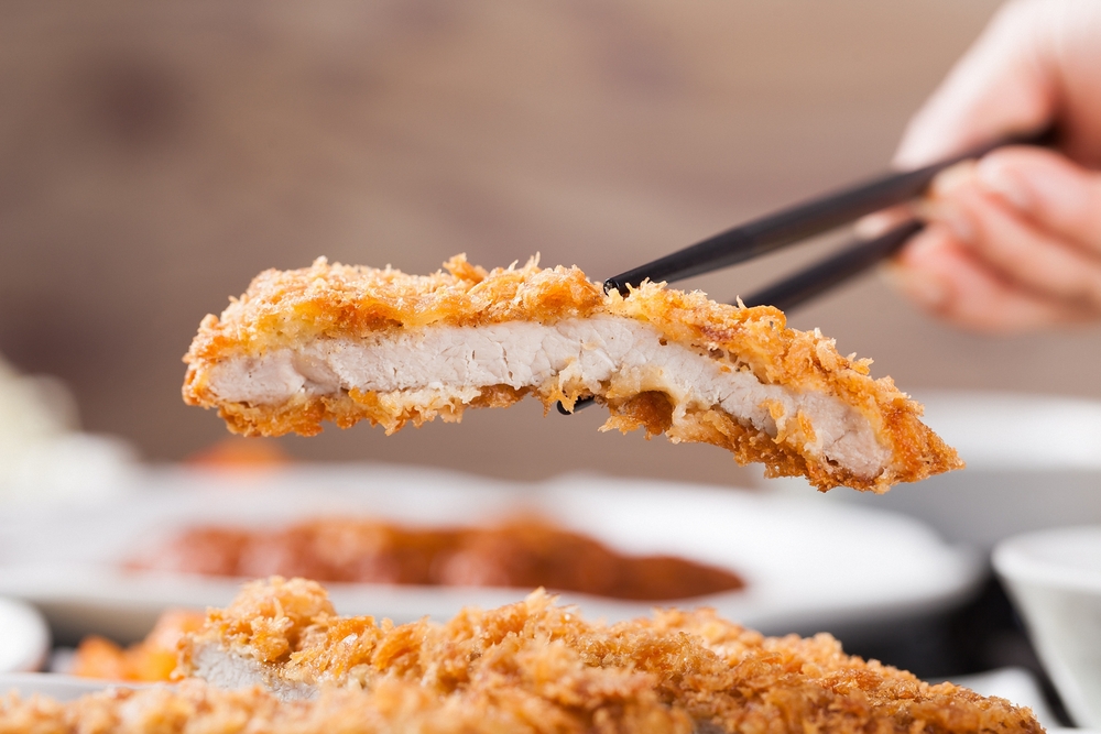 <b>How to fry crispy and crunchy Tonkatsu</b>