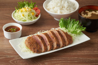 <b>Grilled Pork with Jaew Sauce</b>